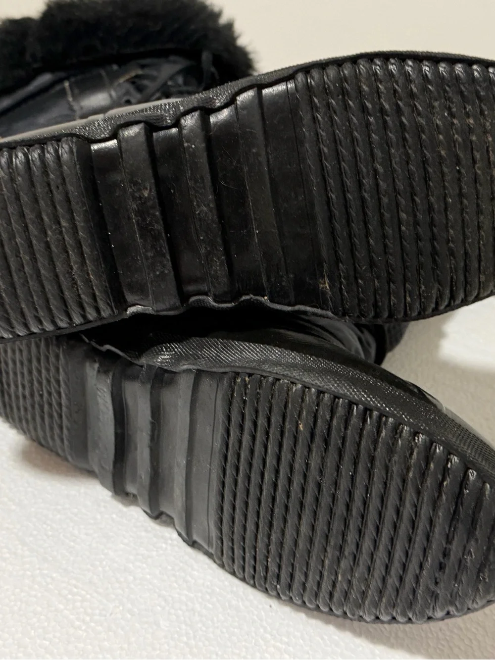 Sorel stylish black
